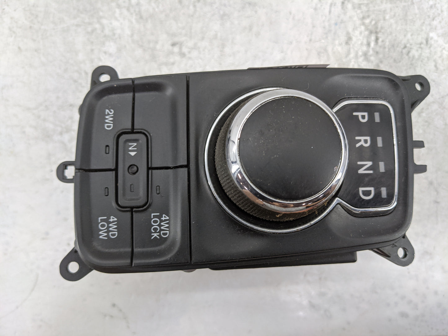 2015 Ram 1500 Floor Console Assembly Shifter - Oemusedautoparts1.com