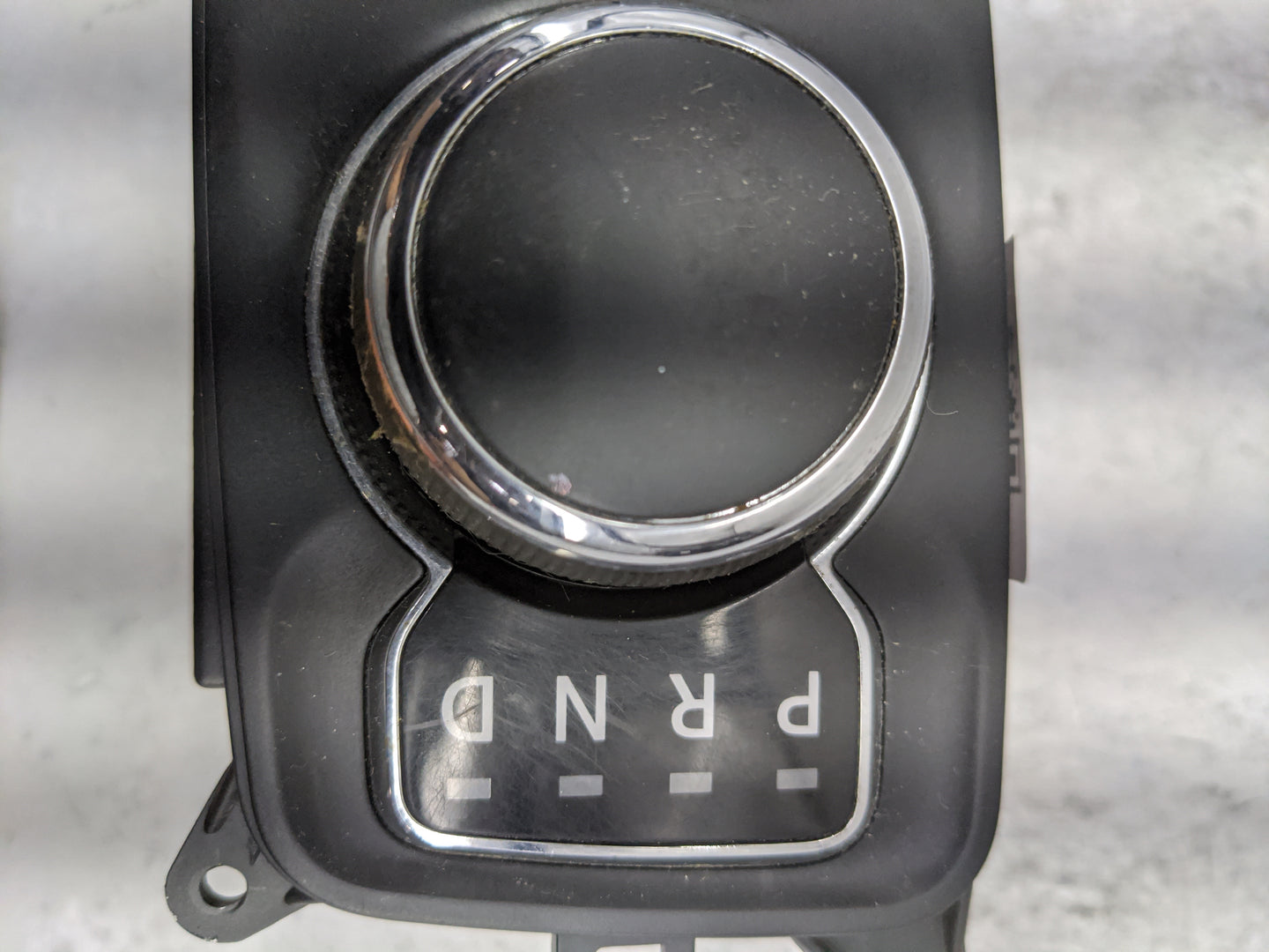 2015 Ram 1500 Floor Console Assembly Shifter - Oemusedautoparts1.com