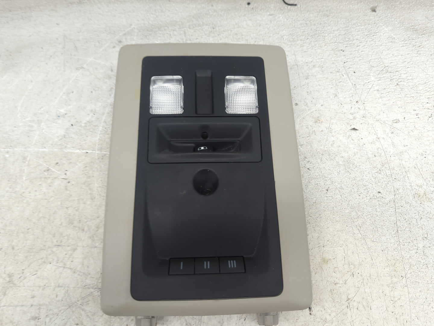 2013-2015 Ram 1500 Overhead Roof Console 1482053 - Oemusedautoparts1.com