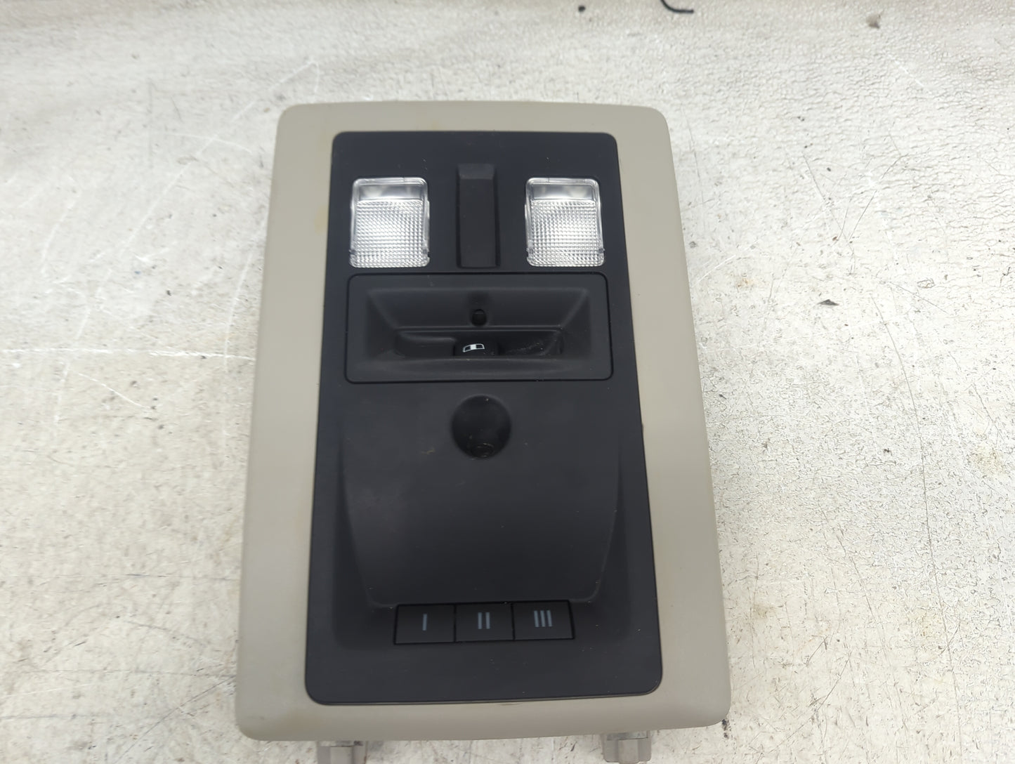 2013-2015 Ram 1500 Overhead Roof Console 1482053 - Oemusedautoparts1.com