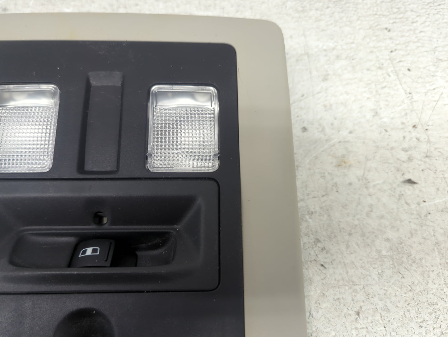 2013-2015 Ram 1500 Overhead Roof Console 1482053 - Oemusedautoparts1.com