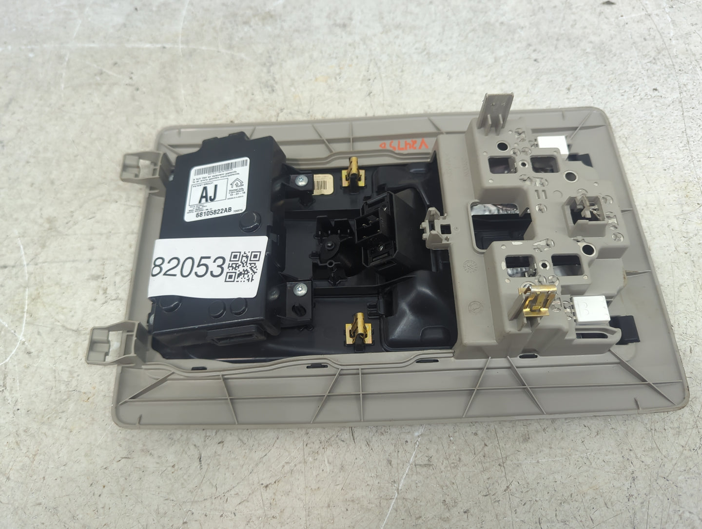 2013-2015 Ram 1500 Overhead Roof Console 1482053 - Oemusedautoparts1.com