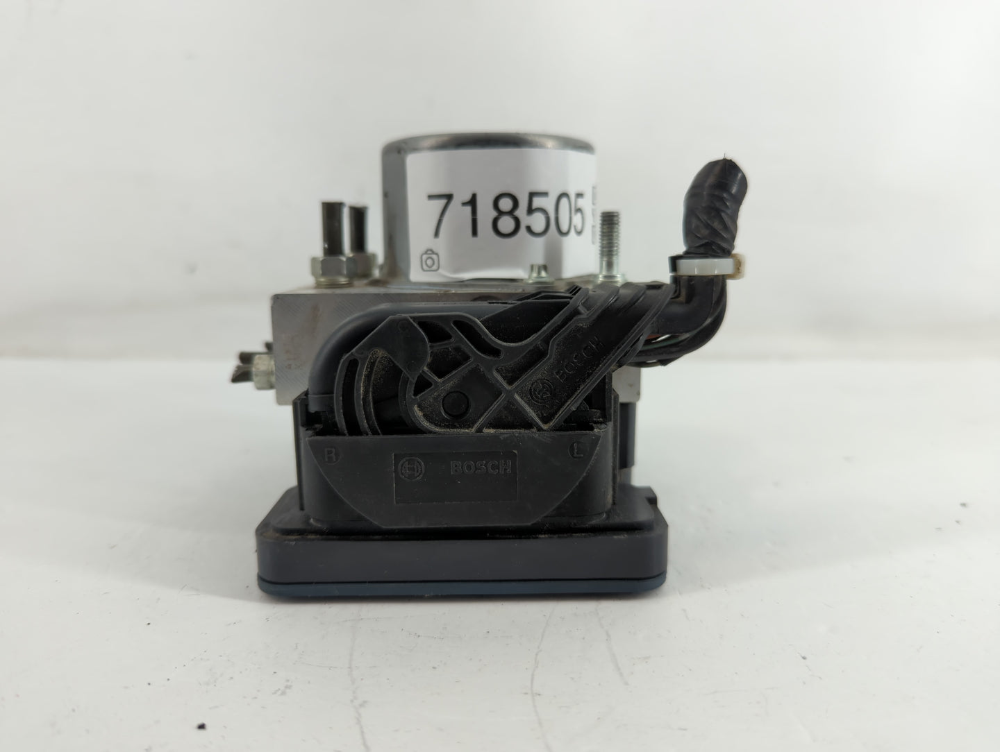 2015 Scion Fr-S ABS Pump Control Module Replacement P/N:269 535 27536CA020 Fits OEM Used Auto Parts - Oemusedautoparts1.com