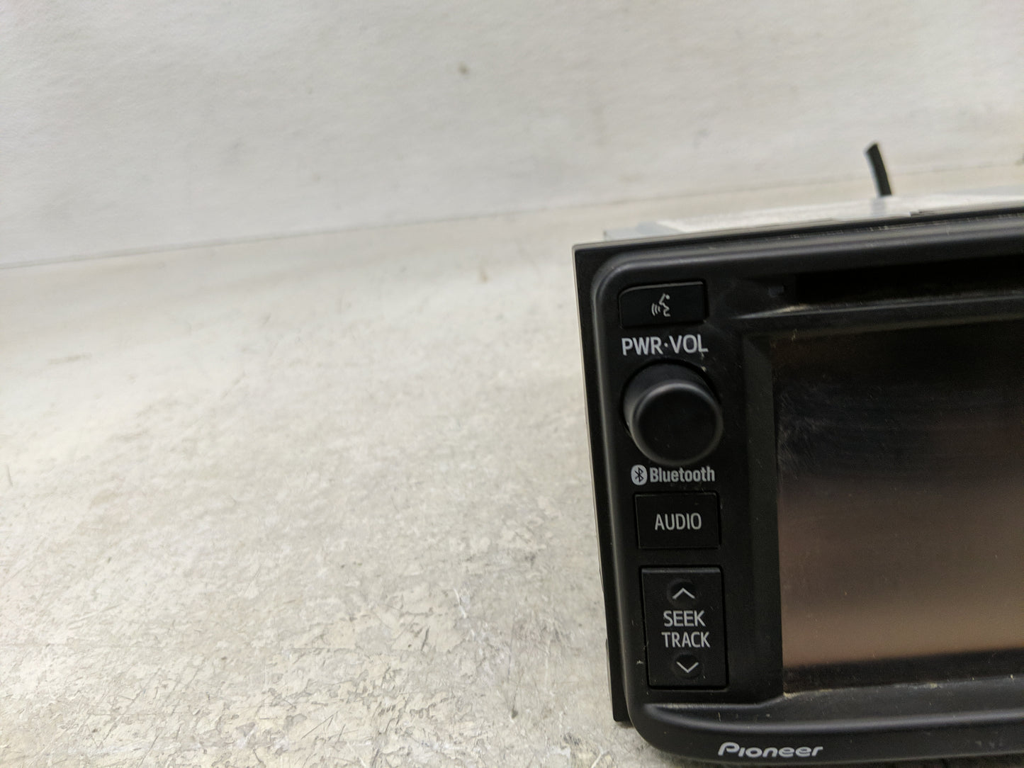 2013-2014 Scion Tc Radio AM FM Cd Player Receiver Replacement P/N:PT54600140-BU Fits Fits 2013 2014 OEM Used Auto Parts - Oe