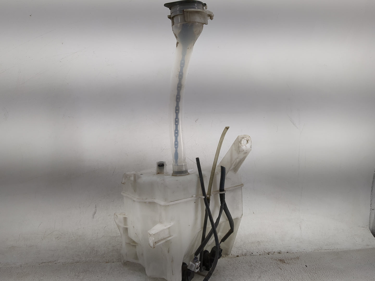 2015 Scion Xb Windshield Washer Fluid Reservoir Bottle Oem 1459900 - Oemusedautoparts1.com
