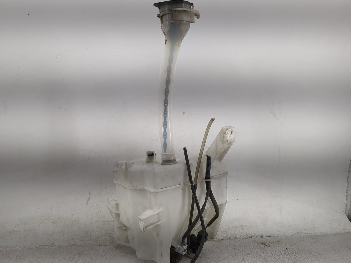 2008-2015 Scion Xb Windshield Washer Fluid Reservoir Bottle Oem 1459900 - Oemusedautoparts1.com