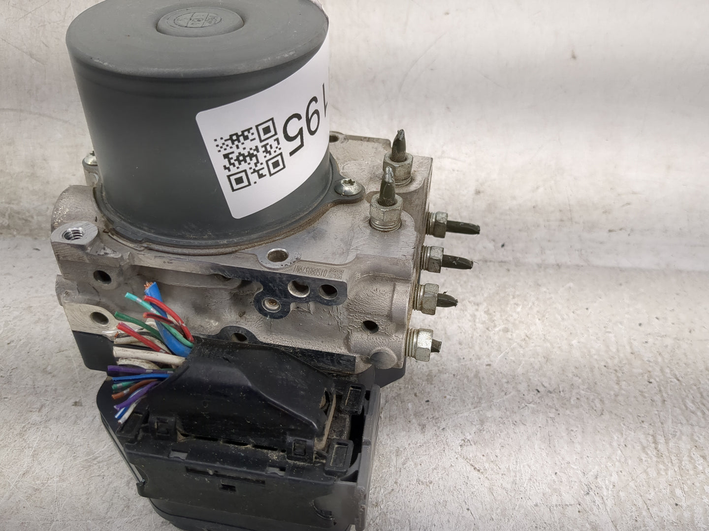2013-2015 Scion Xb ABS Pump Control Module Replacement P/N:133800-5940 89541-12D30, 44540-12512 Fits Fits 2013 2014 2015 OEM