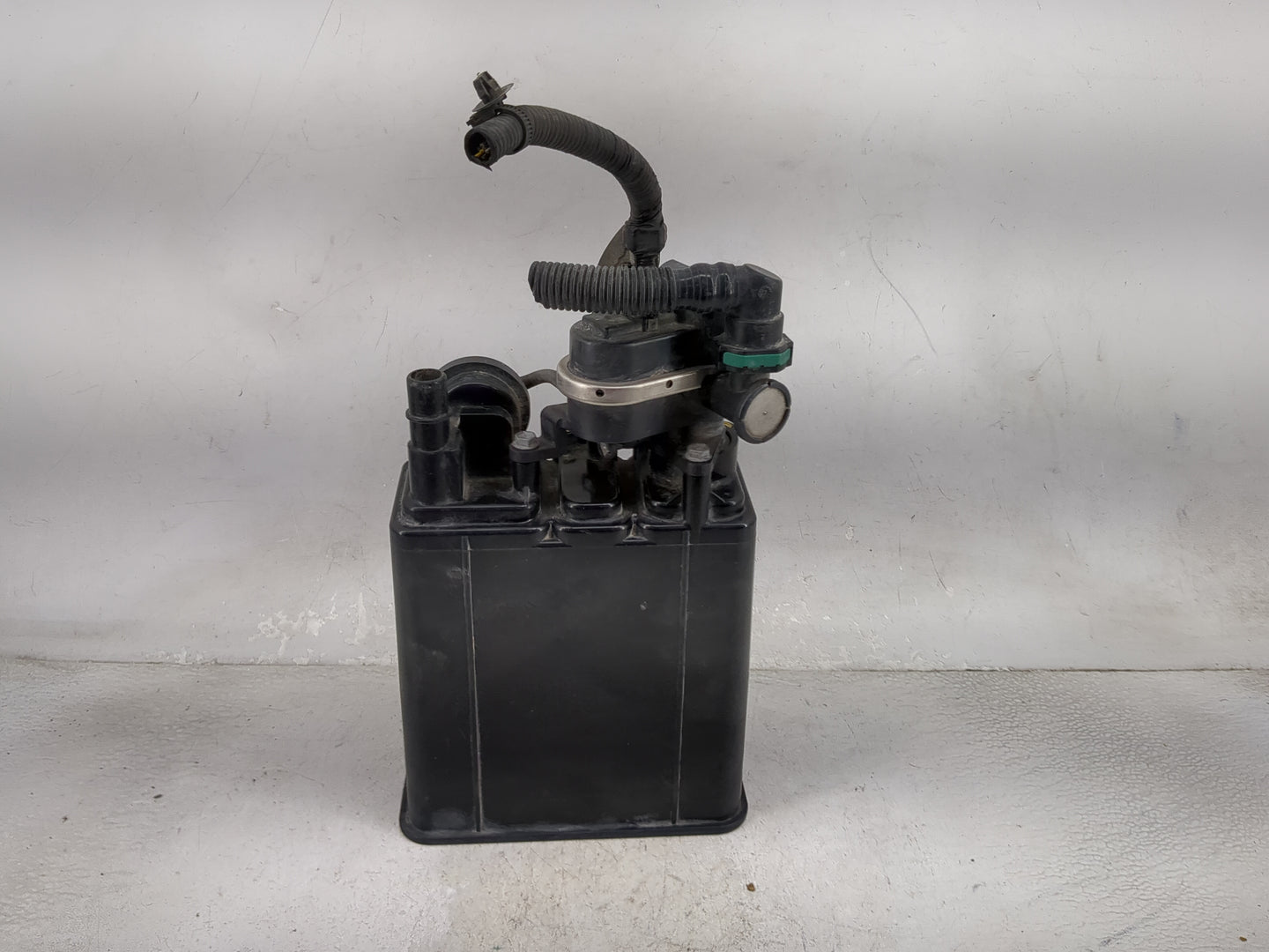 2015 Scion Xb Fuel Vapor Charcoal Canister - Oemusedautoparts1.com