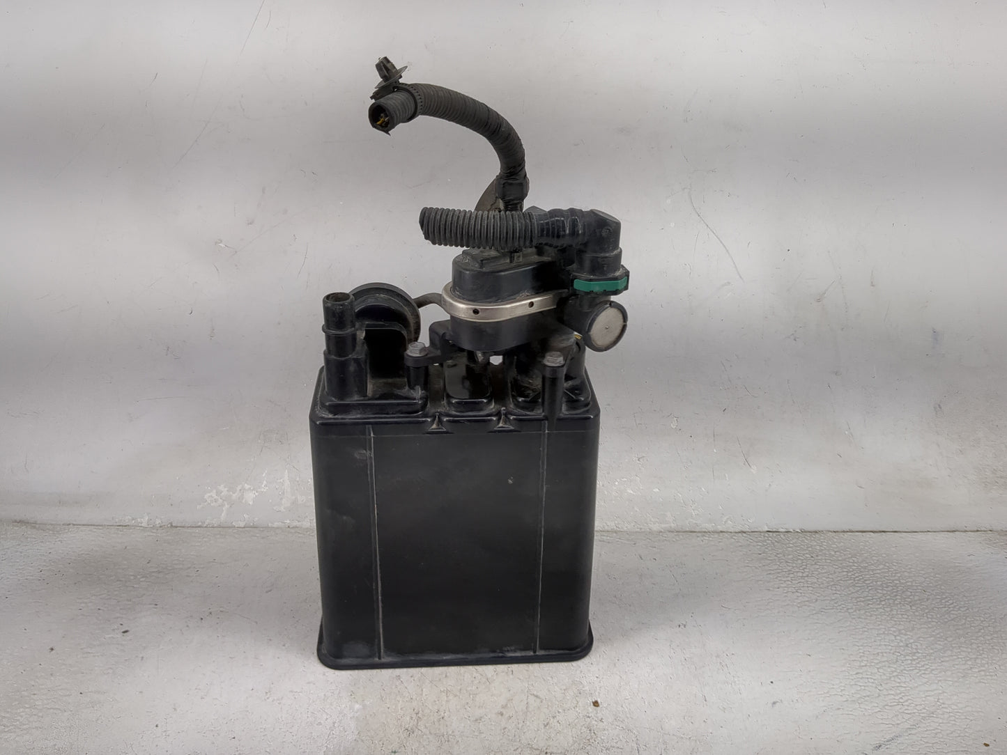 2015 Scion Xb Fuel Vapor Charcoal Canister - Oemusedautoparts1.com