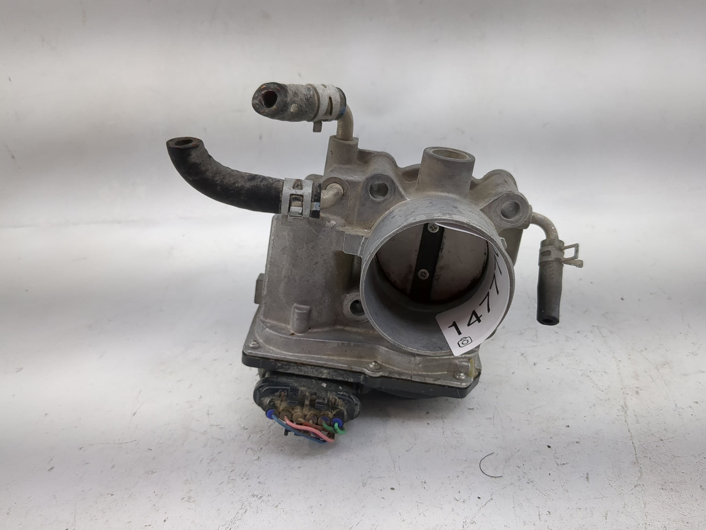 2008-2015 Scion Xb Throttle Body P/N:22030-28071 Fits Fits 2006 2007 2008 2009 2010 2011 2012 2013 2014 2015 OEM Used Auto P
