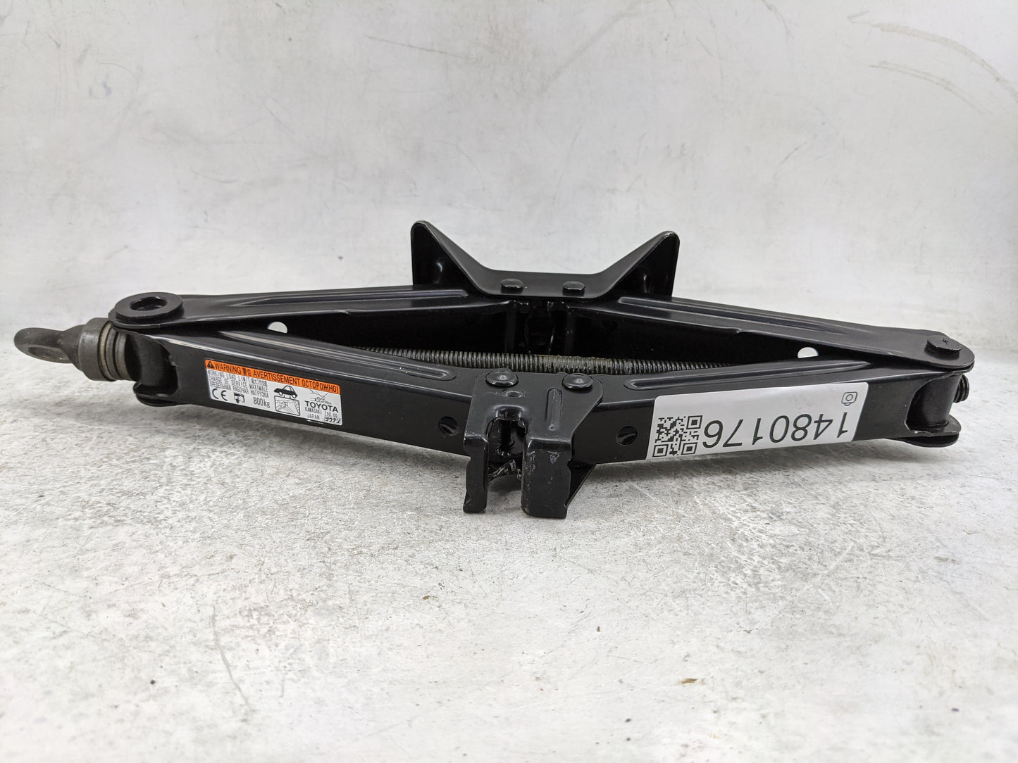 2015 Scion Xb Spare Scissor Car Jack Black 1480176 - Oemusedautoparts1.com