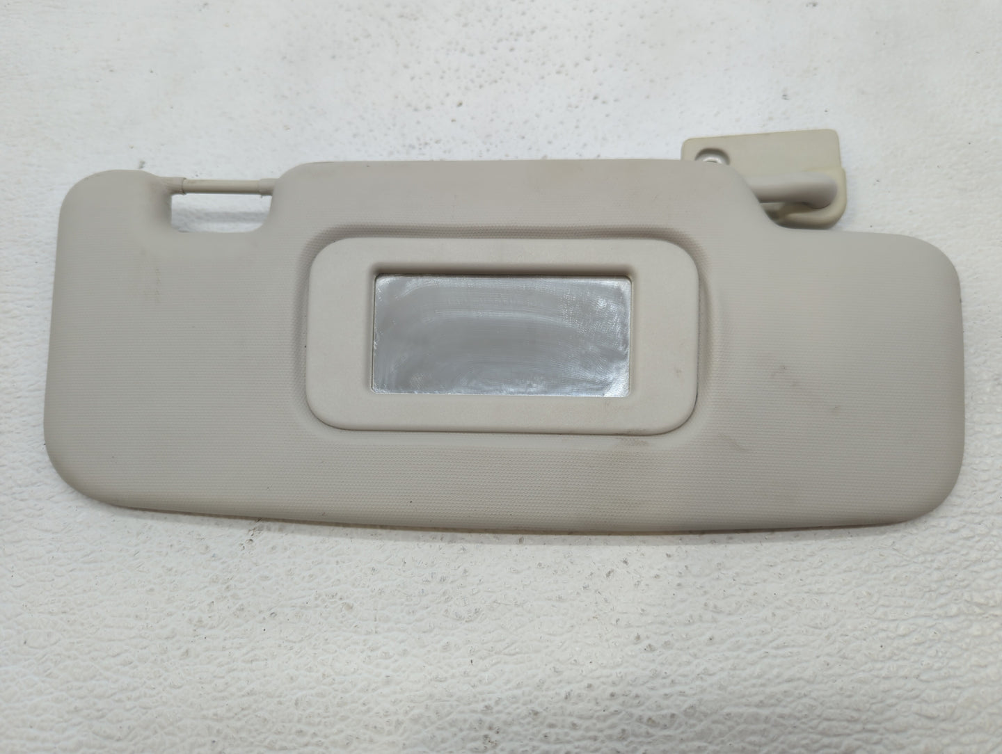 2015 Smart Fortwo Sun Visor Shade Replacement Passenger Right Mirror Fits OEM Used Auto Parts - Oemusedautoparts1.com
