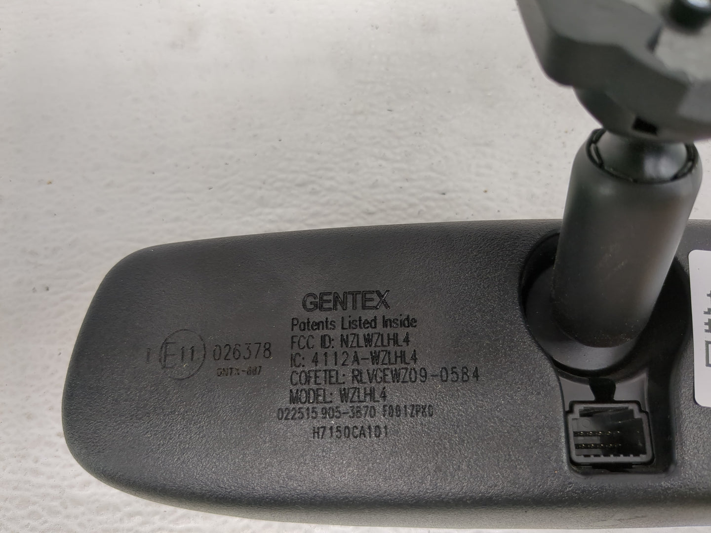 2015 Subaru Brz Interior Rear View Mirror Replacement OEM P/N:E11026378 Fits Fits 2016 OEM Used Auto Parts - Oemusedautopart