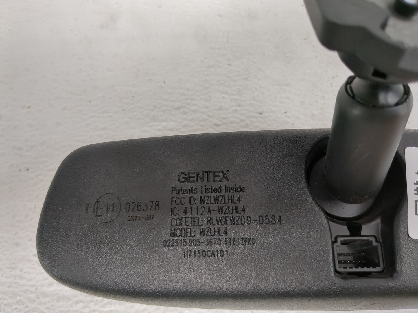 2015 Subaru Brz Interior Rear View Mirror Replacement OEM P/N:E11026378 Fits Fits 2016 OEM Used Auto Parts - Oemusedautopart
