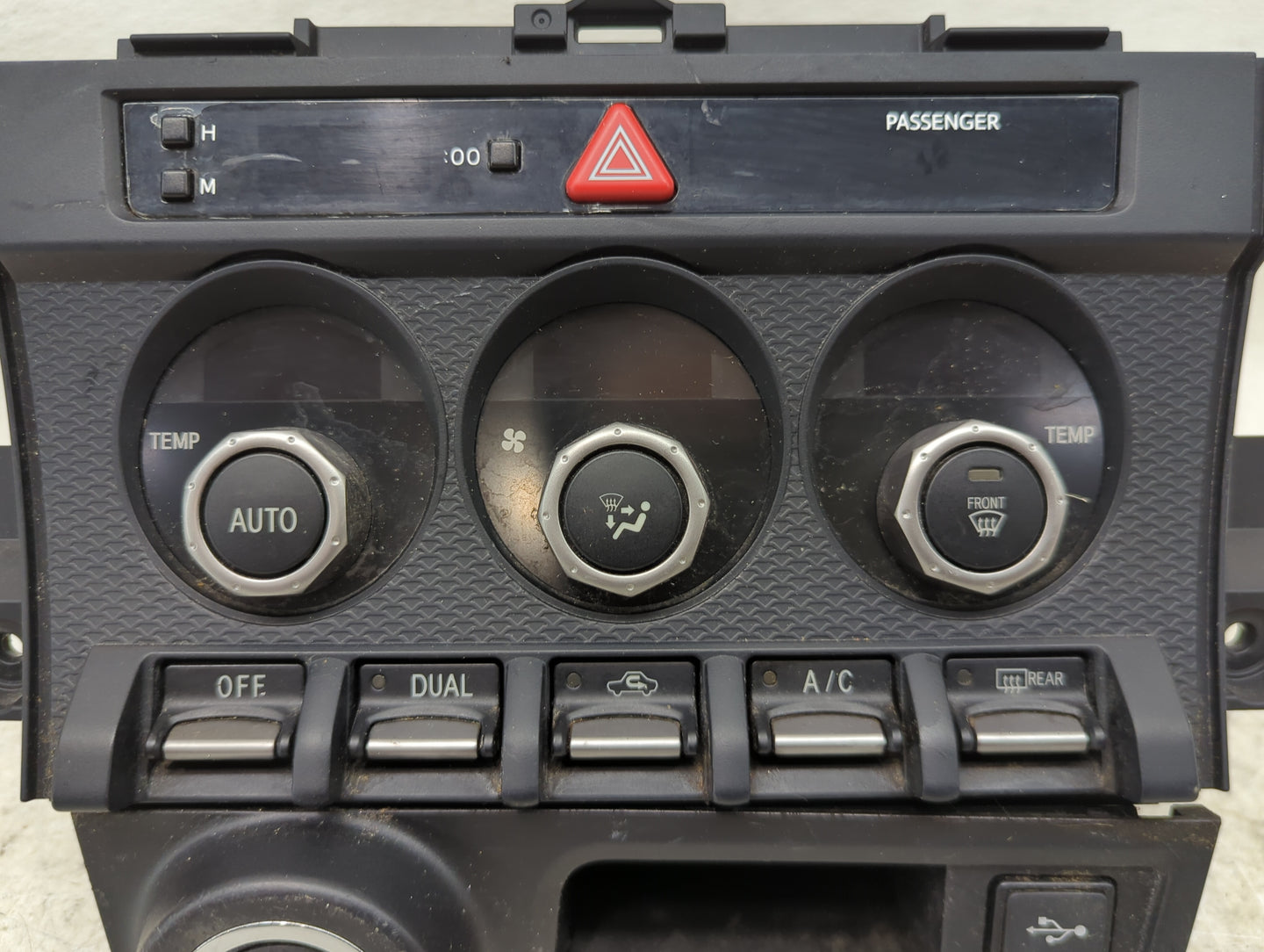 2015 Subaru Brz Climate Control Module Temperature AC/Heater Replacement P/N:72311CA062 2370005610, 85201CA010 Fits OEM Used