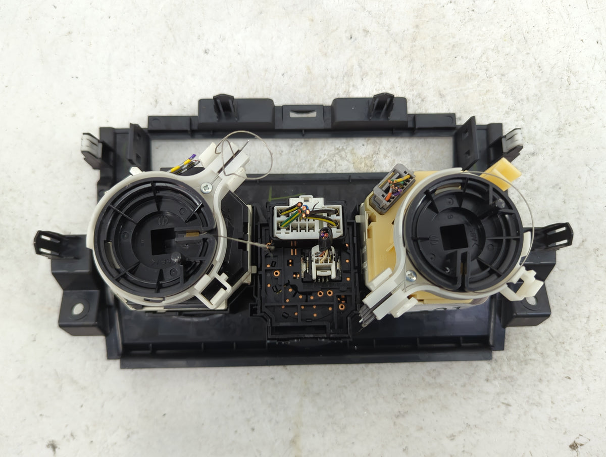 2015 Subaru Brz Climate Control Module Temperature AC/Heater Replacement P/N:72311CA030 72311CA010, 72311CA000 Fits OEM Used
