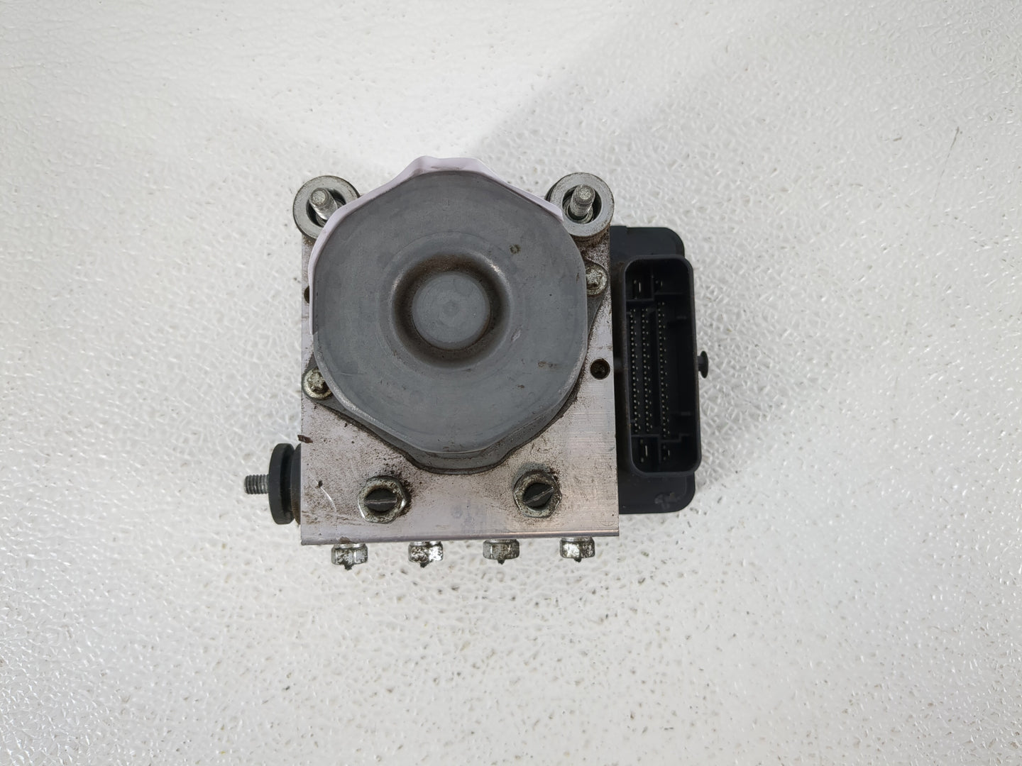 2014-2015 Subaru Forester ABS Pump Control Module Replacement P/N:27536SG000 Fits Fits 2014 2015 OEM Used Auto Parts - Oemus