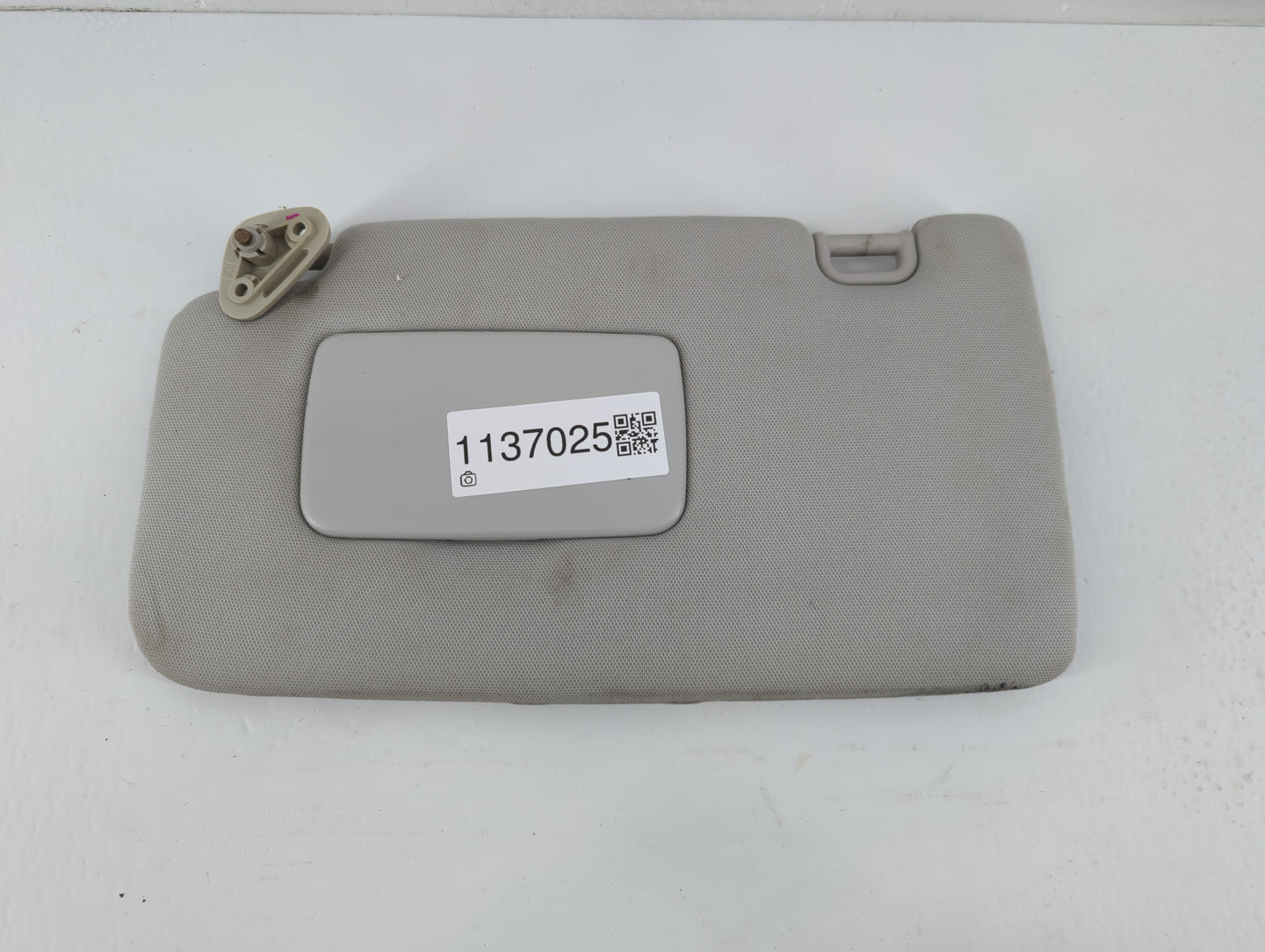 2015 Subaru Forester Sun Visor Shade Replacement Driver Left Mirror Fits OEM Used Auto Parts - Oemusedautoparts1.com