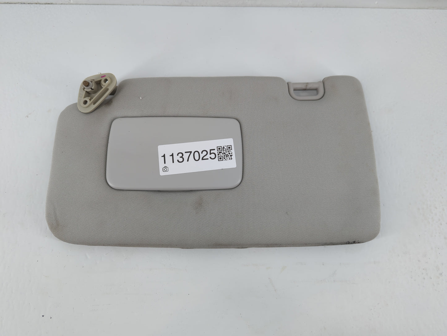 2015 Subaru Forester Sun Visor Shade Replacement Driver Left Mirror Fits OEM Used Auto Parts - Oemusedautoparts1.com
