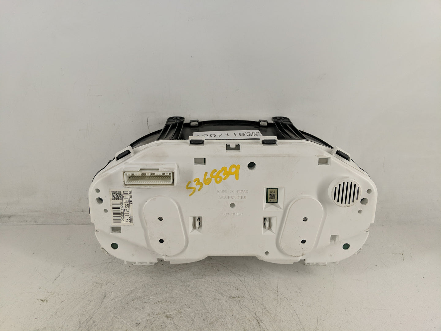 2015 Subaru Forester Instrument Cluster Speedometer Gauges P/N:85002SG660 Fits OEM Used Auto Parts - Oemusedautoparts1.com
