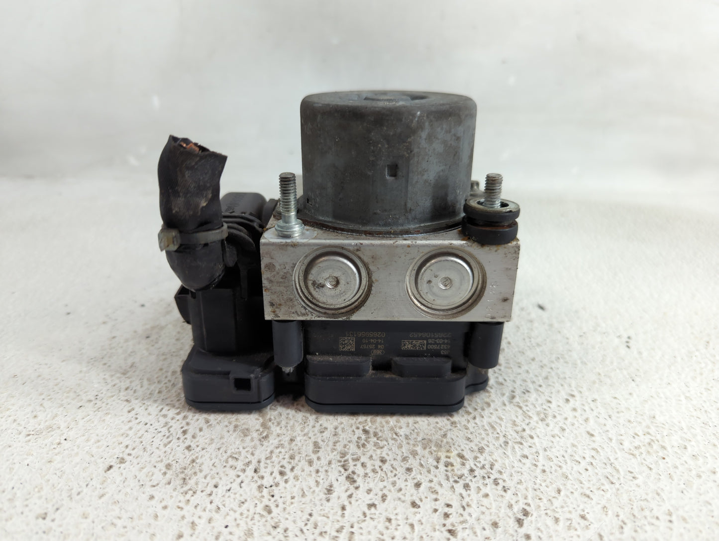 2014-2015 Subaru Forester ABS Pump Control Module Replacement P/N:27536SG000 Fits Fits 2014 2015 OEM Used Auto Parts - Oemus