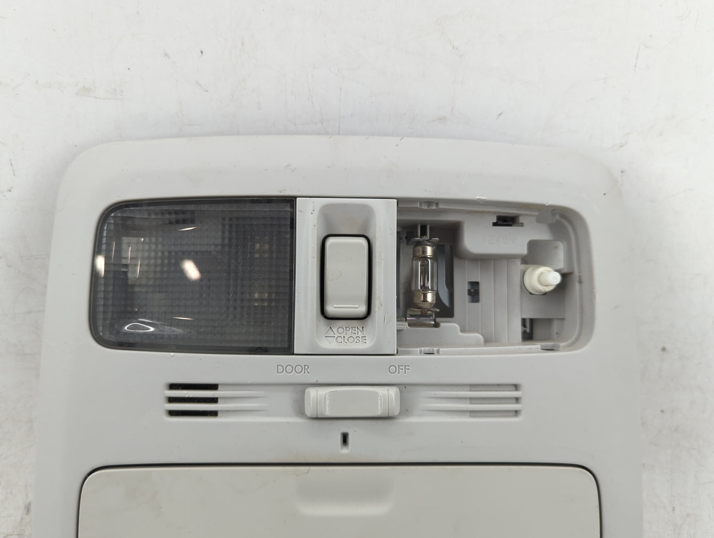 2010-2015 Subaru Forester Overhead Roof Console 1388861 - Oemusedautoparts1.com