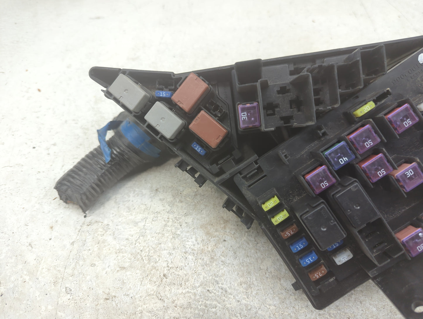 2014-2015 Subaru Forester Fusebox Fuse Box Panel Relay Module P/N:MB502000B Fits Fits 2014 2015 OEM Used Auto Parts - Oemuse