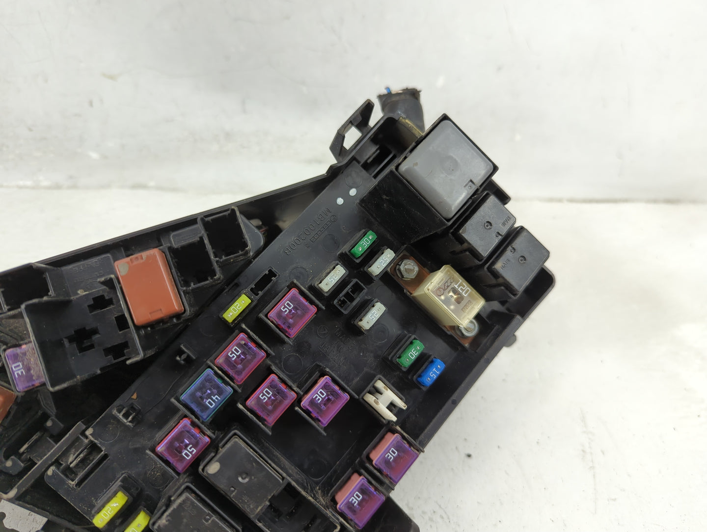 2014-2015 Subaru Forester Fusebox Fuse Box Panel Relay Module P/N:MB100200B Fits Fits 2014 2015 OEM Used Auto Parts - Oemuse