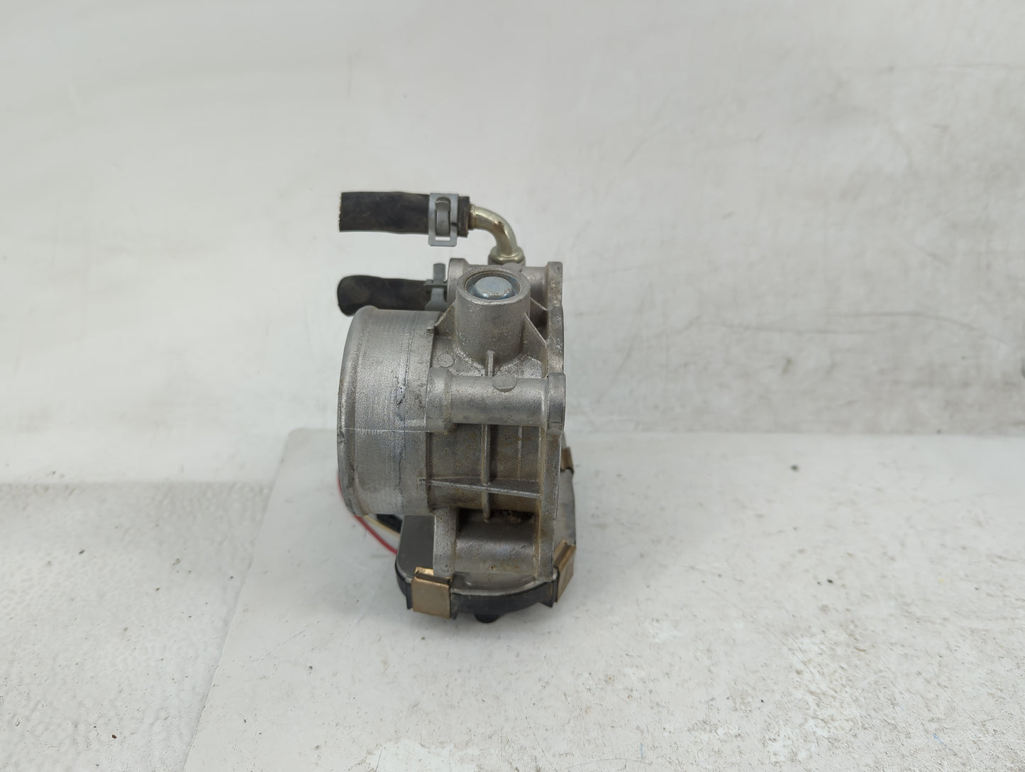 2014-2018 Subaru Forester Throttle Body P/N:RME59-350 Fits Fits 2014 2015 2016 2017 2018 2019 2020 2021 OEM Used Auto Parts 