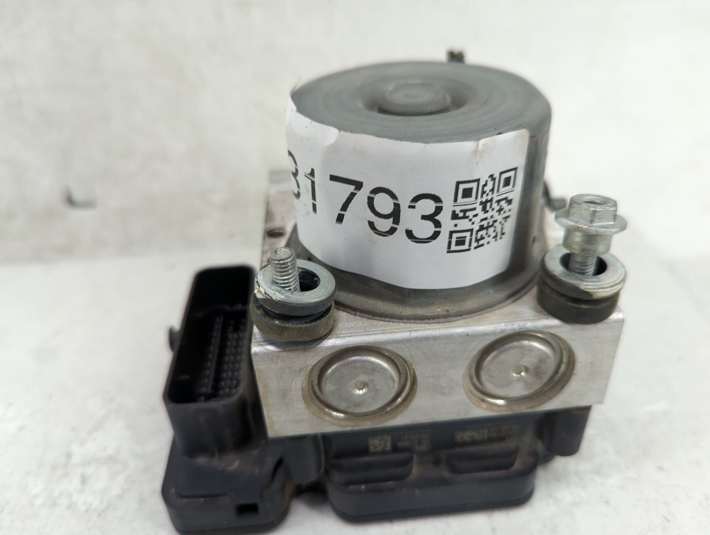 2014-2015 Subaru Forester ABS Pump Control Module Replacement P/N:27536SG020 Fits Fits 2014 2015 OEM Used Auto Parts - Oemus