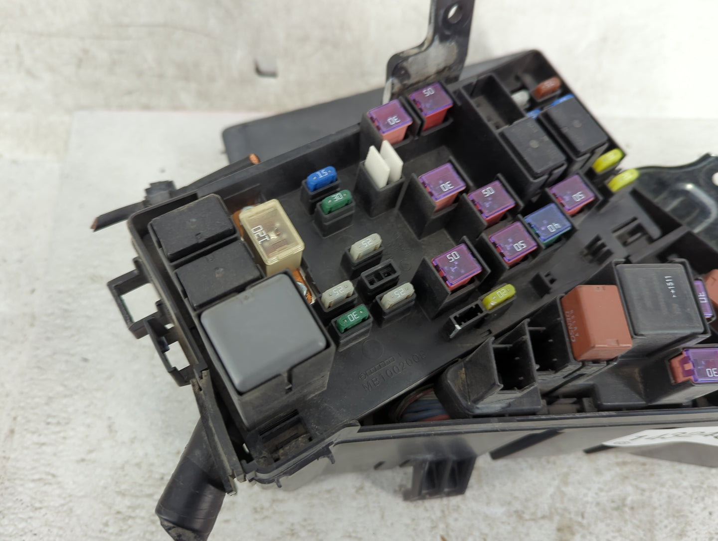 2014-2015 Subaru Forester Fusebox Fuse Box Panel Relay Module P/N:MB100200B Fits Fits 2014 2015 OEM Used Auto Parts - Oemuse