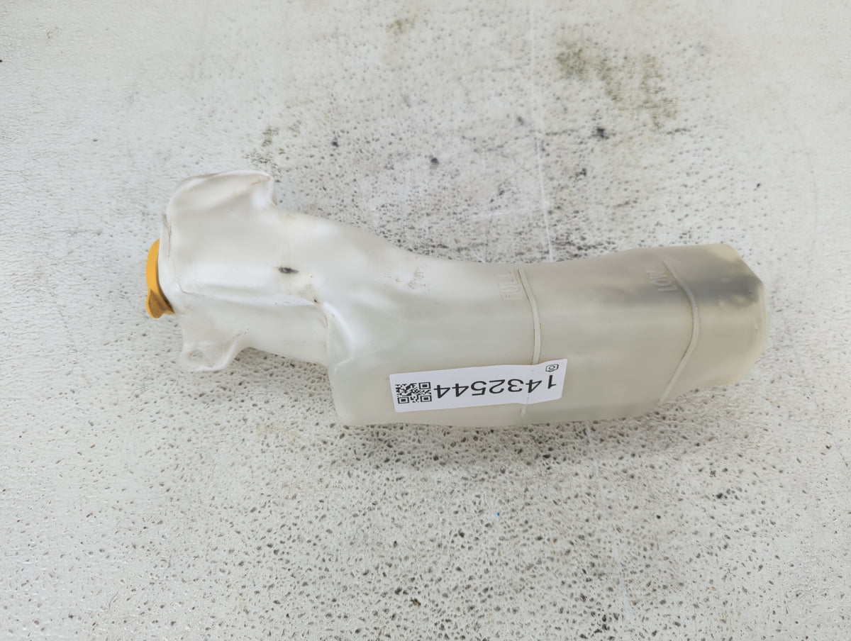 2015 Subaru Forester Radiator Coolant Overflow Expansion Tank Bottle - Oemusedautoparts1.com