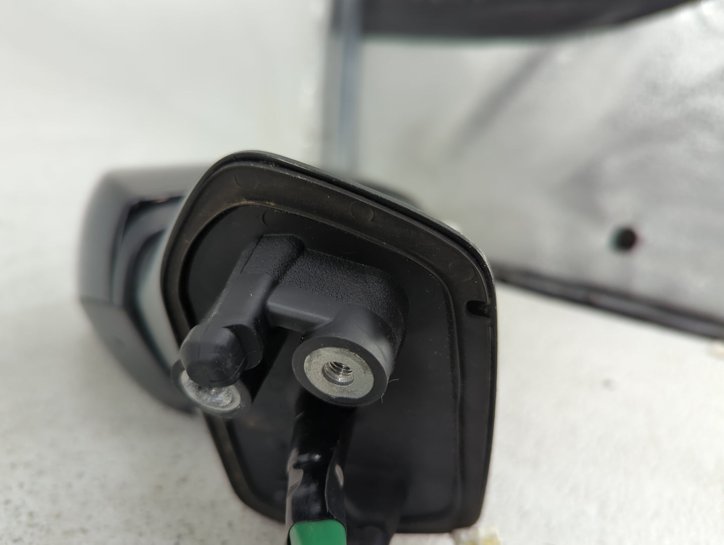 2015 Subaru Forester Driver Side View Mirror - Left Door Mirror OEM Used - Oemusedautoparts1.com