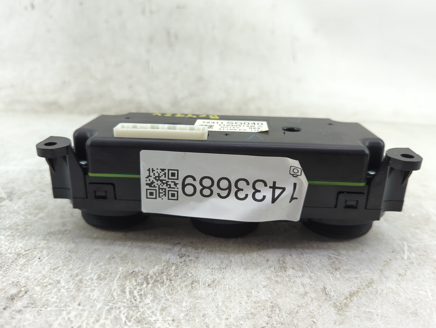 2015 Subaru Forester Climate Control Module Temperature AC/Heater Replacement P/N:72311SG040 T1030514W Fits OEM Used Auto Pa