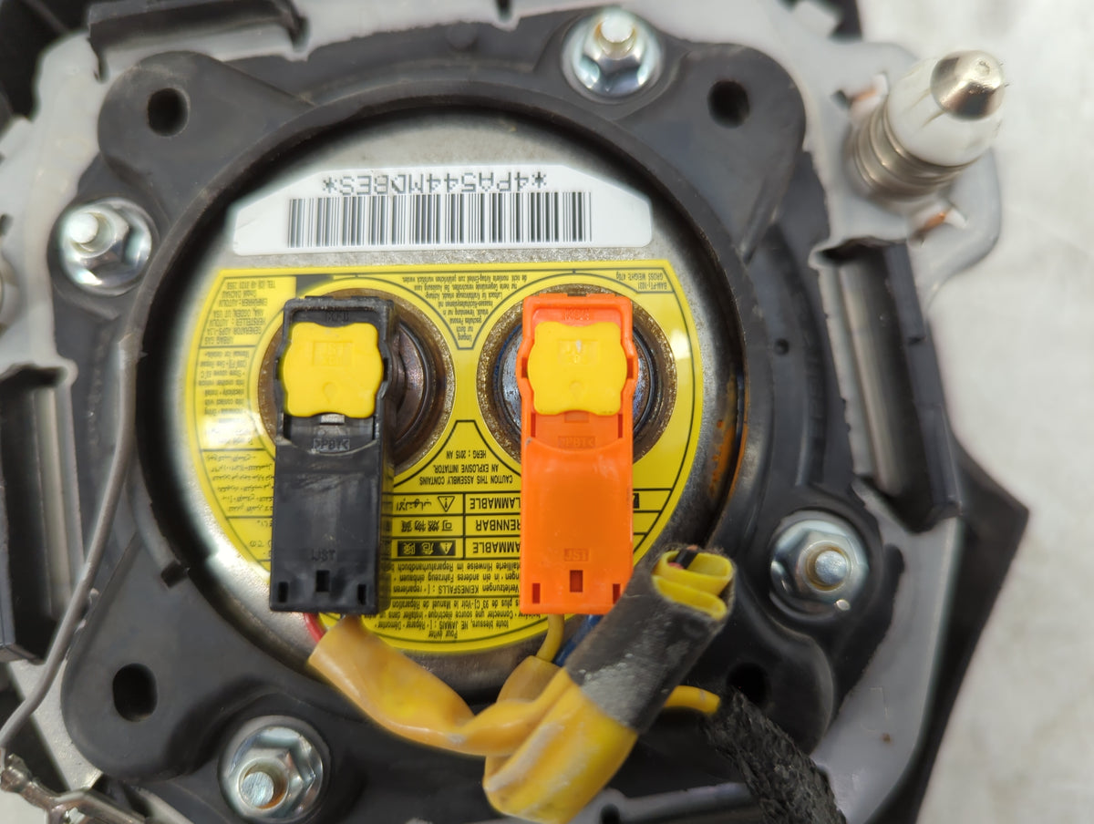 2015 Subaru Forester Air Bag Driver Left Steering Wheel Mounted P/N:4P9544MDBES Fits OEM Used Auto Parts - Oemusedautoparts1