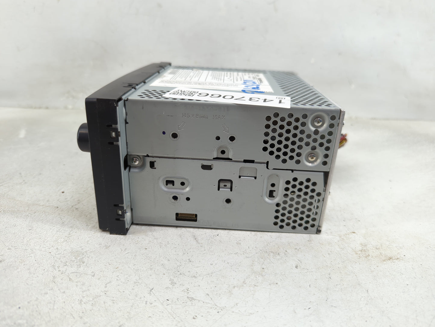 2015 Subaru Forester Radio AM FM Cd Player Receiver Replacement P/N:86201SG620 PF-3491, CF625UM Fits OEM Used Auto Parts - O