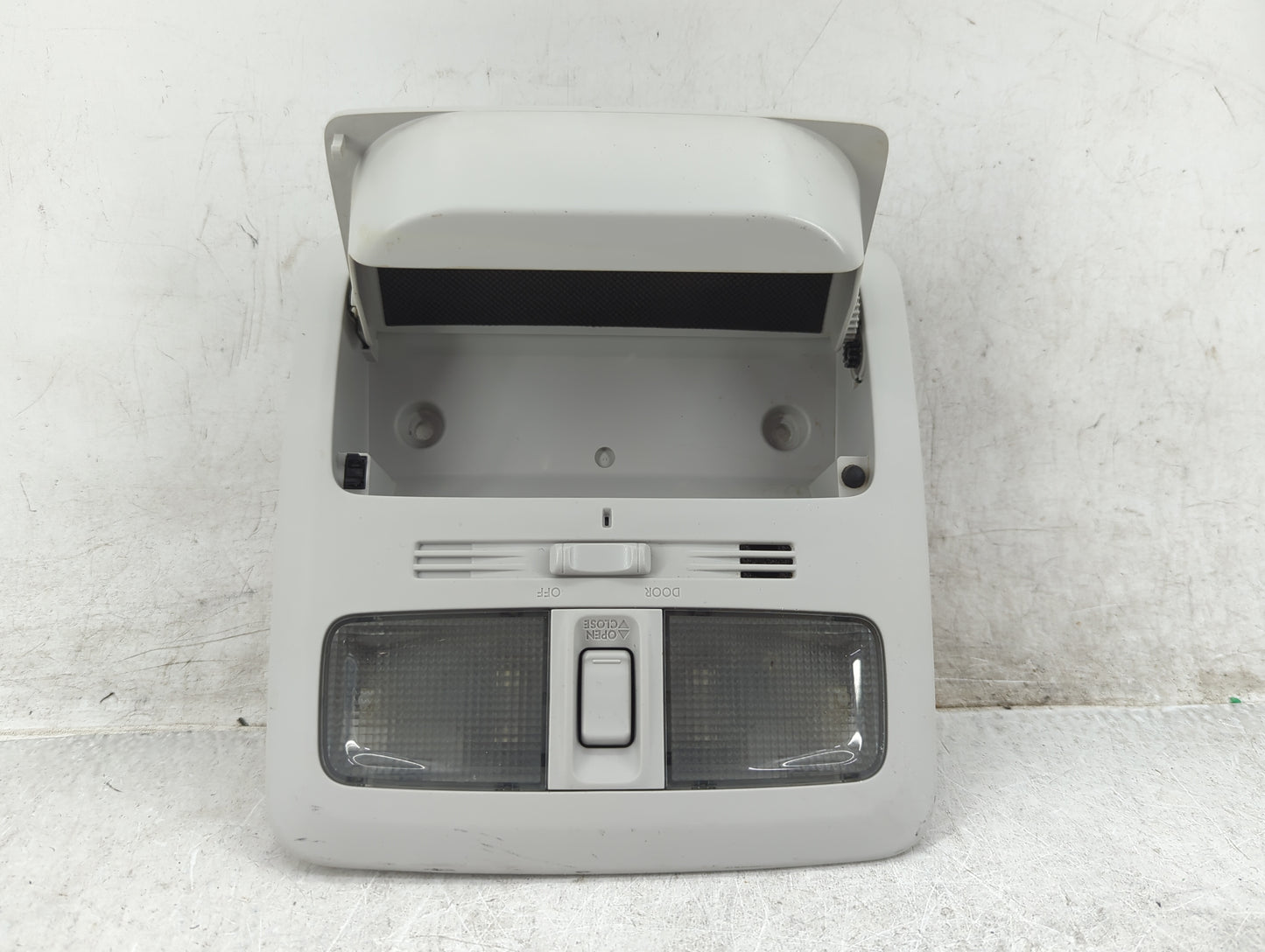 2015 Subaru Forester Overhead Roof Console - Oemusedautoparts1.com