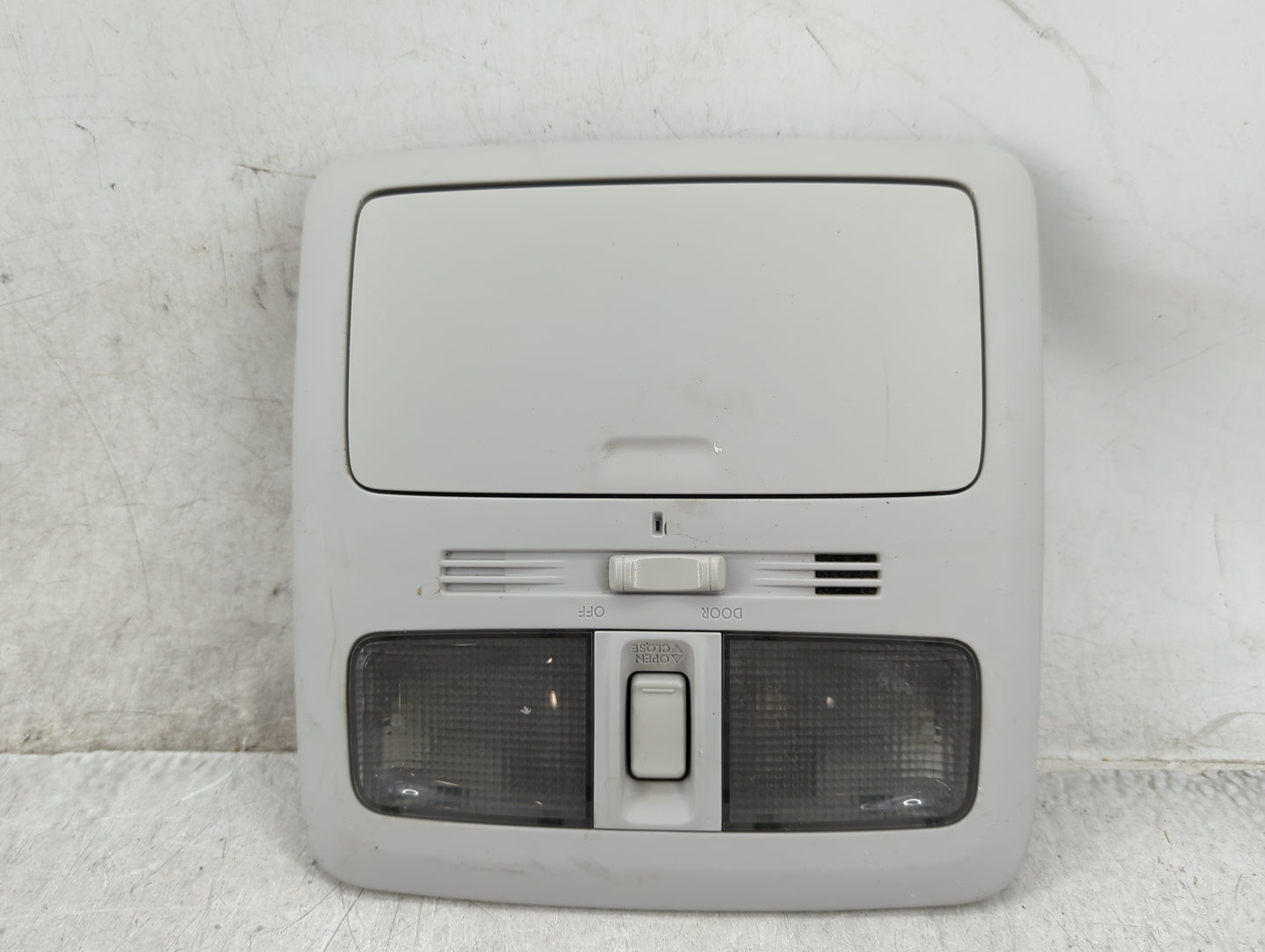 2015 Subaru Forester Overhead Roof Console - Oemusedautoparts1.com