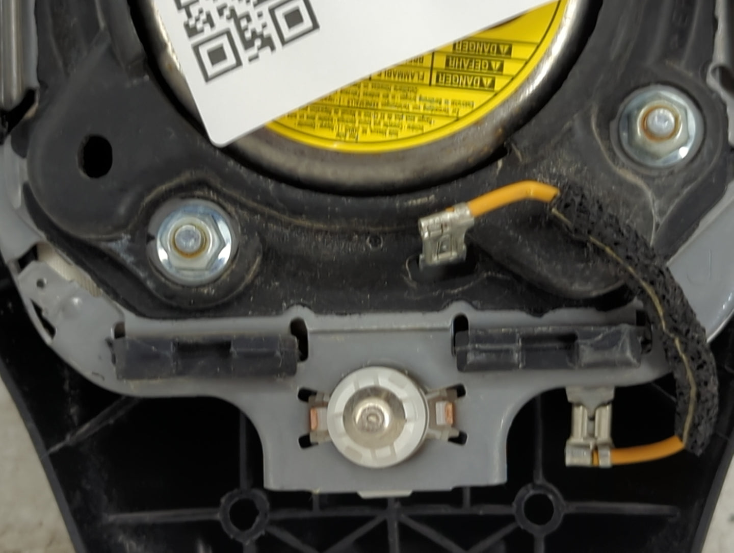 2015 Subaru Forester Air Bag Driver Left Steering Wheel Mounted Black - Oemusedautoparts1.com