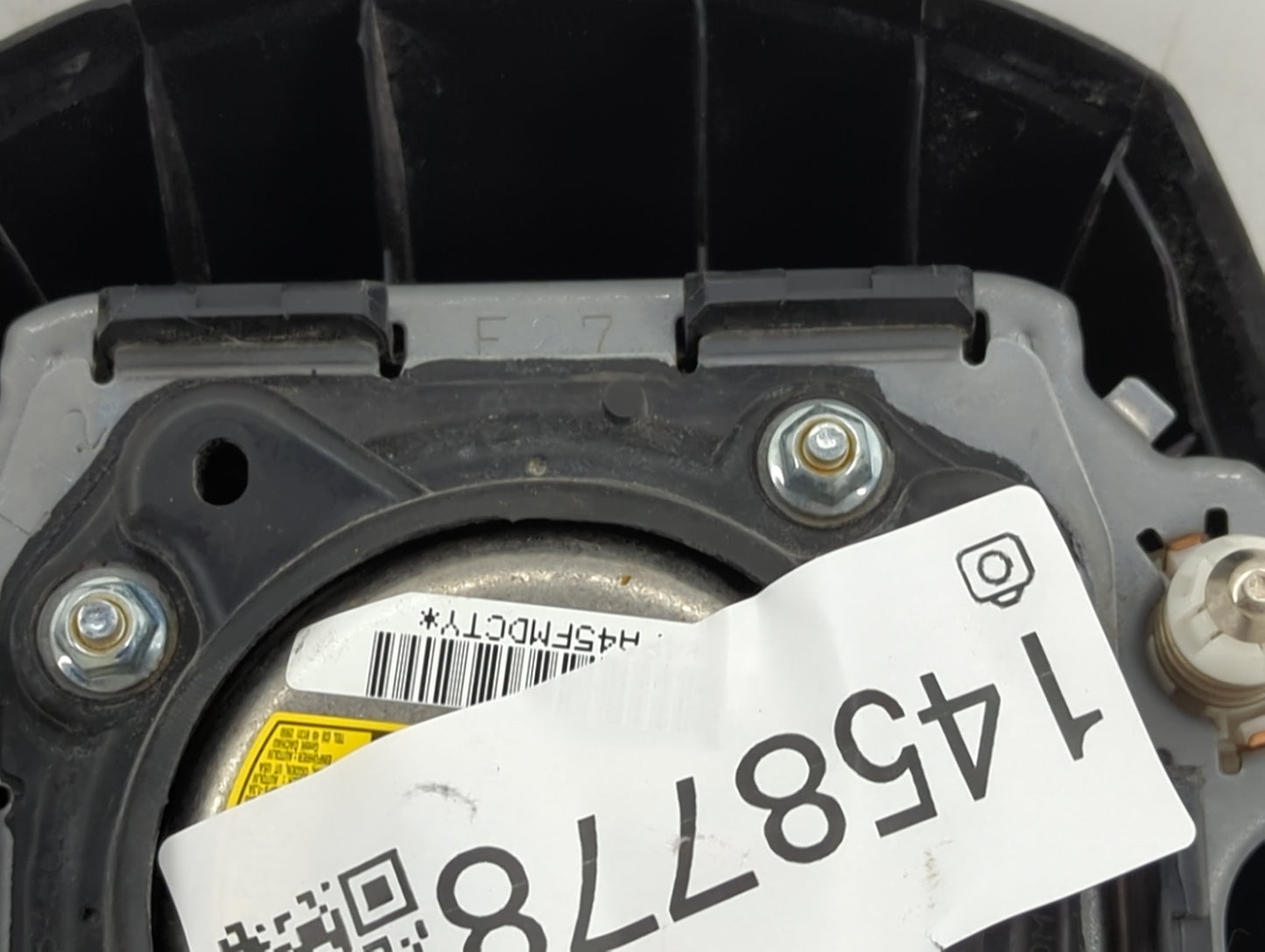 2015 Subaru Forester Air Bag Driver Left Steering Wheel Mounted Black - Oemusedautoparts1.com