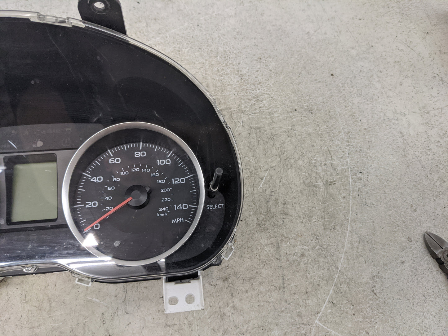 2015 Subaru Forester Instrument Cluster Speedometer Gauges P/N:85002SG660 0400971144206, 0427210 Miles:108K Fits OEM Used Au
