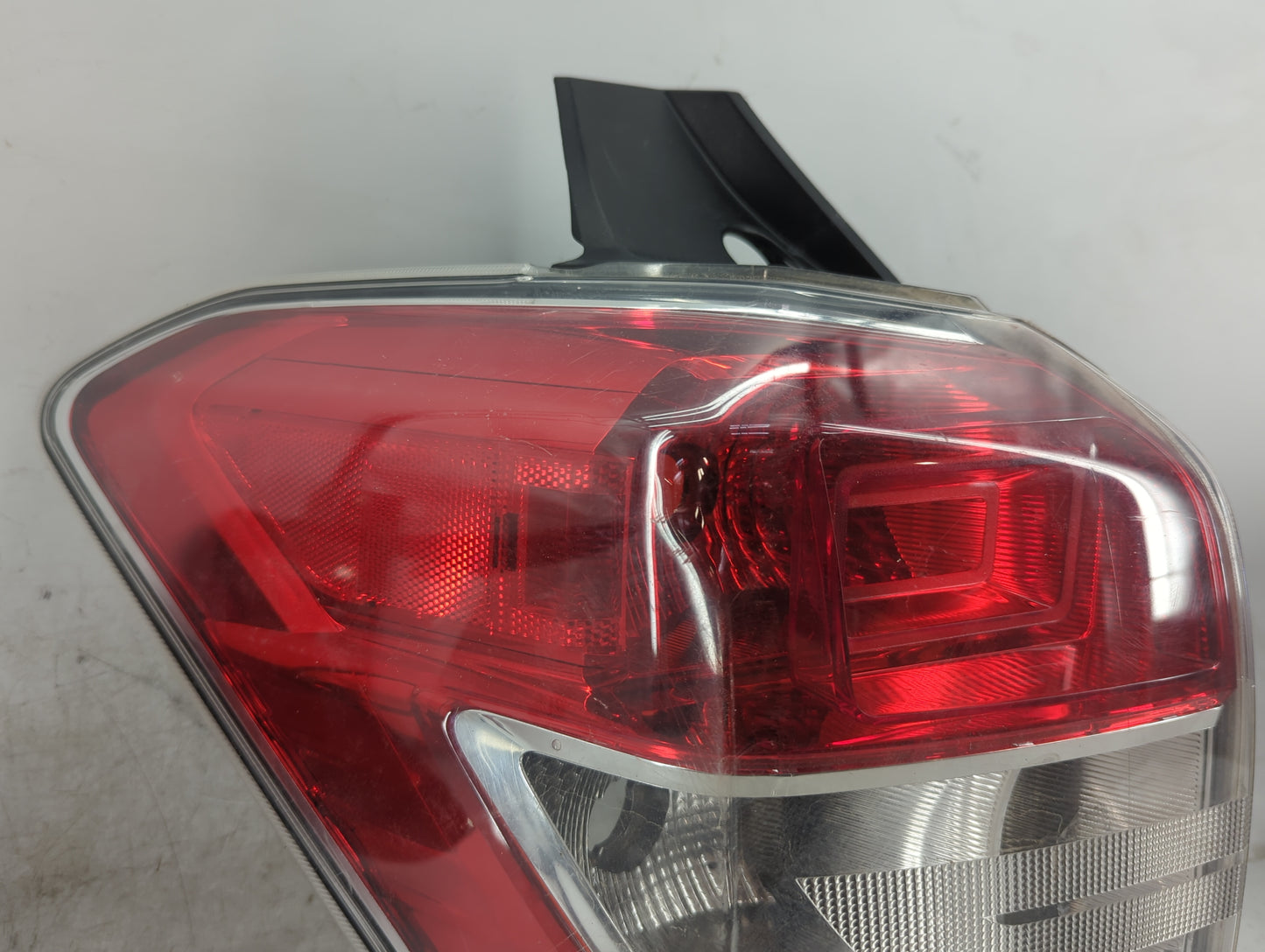 2015 Subaru Forester Tail Light Assembly Driver Left OEM Fits OEM Used Auto Parts - Oemusedautoparts1.com