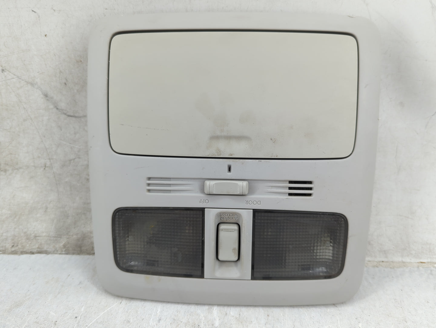 2010-2015 Subaru Forester Overhead Roof Console Gray - Oemusedautoparts1.com