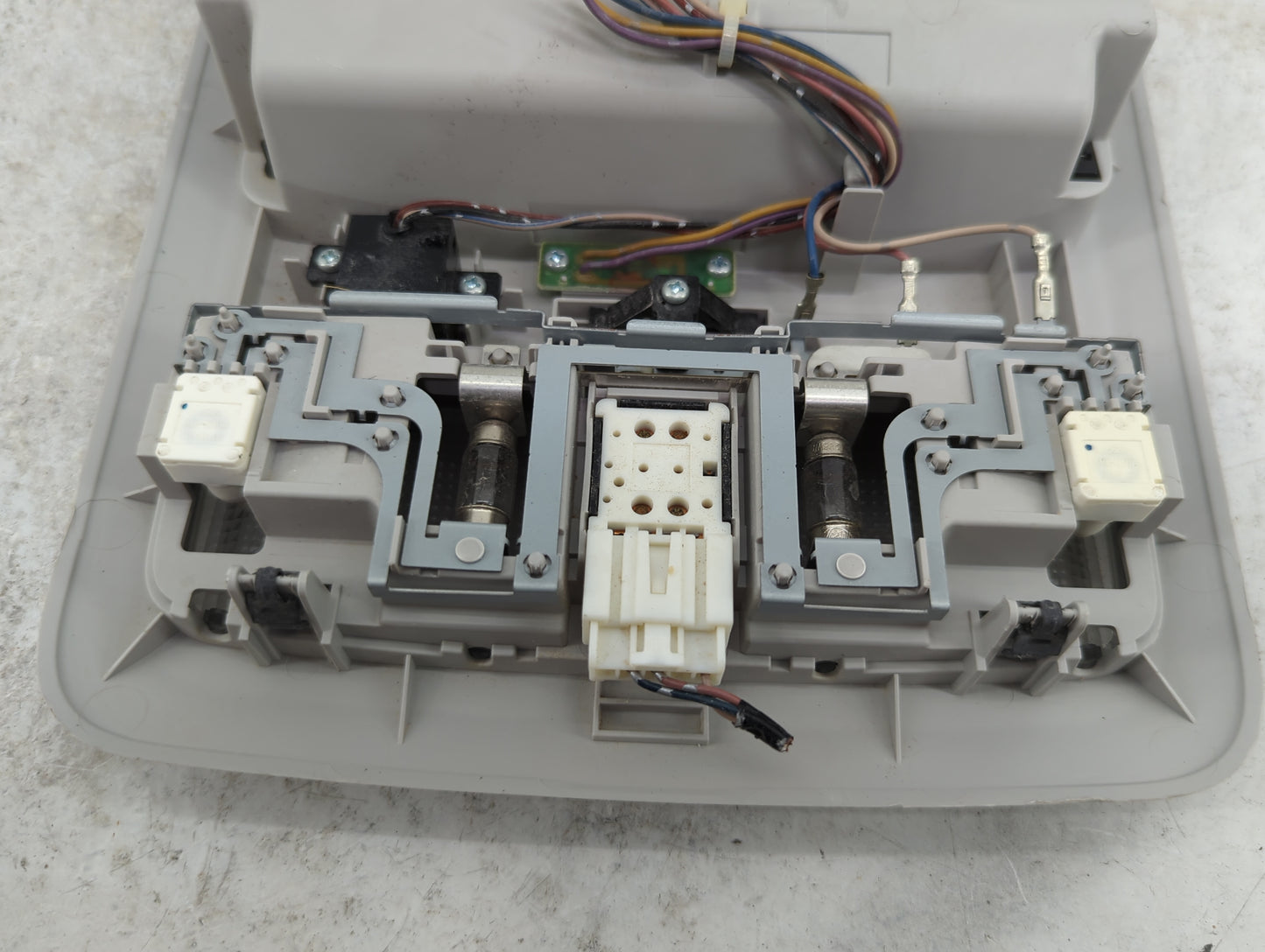 2010-2015 Subaru Forester Overhead Roof Console Gray - Oemusedautoparts1.com