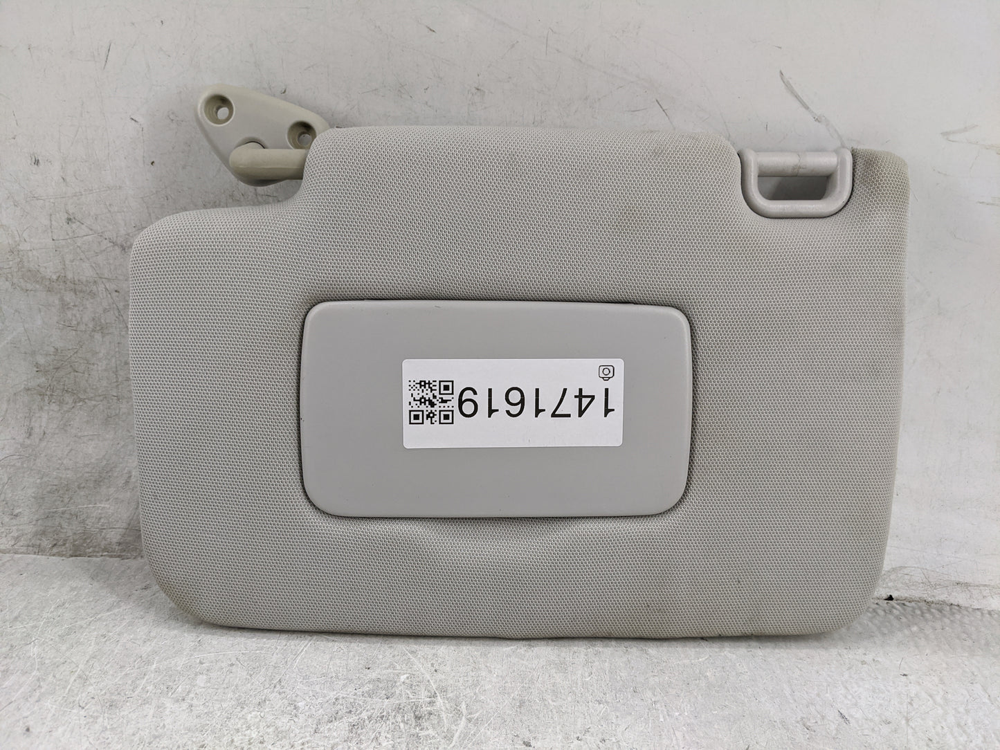 2015 Subaru Forester Sun Visor Shade Replacement Driver Left Mirror Fits OEM Used Auto Parts - Oemusedautoparts1.com