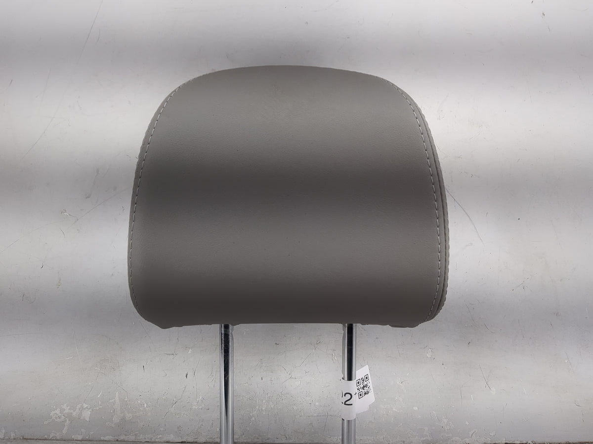 2015 Subaru Forester Headrest Head Rest Front Driver Seat Grey 1472214 - Oemusedautoparts1.com