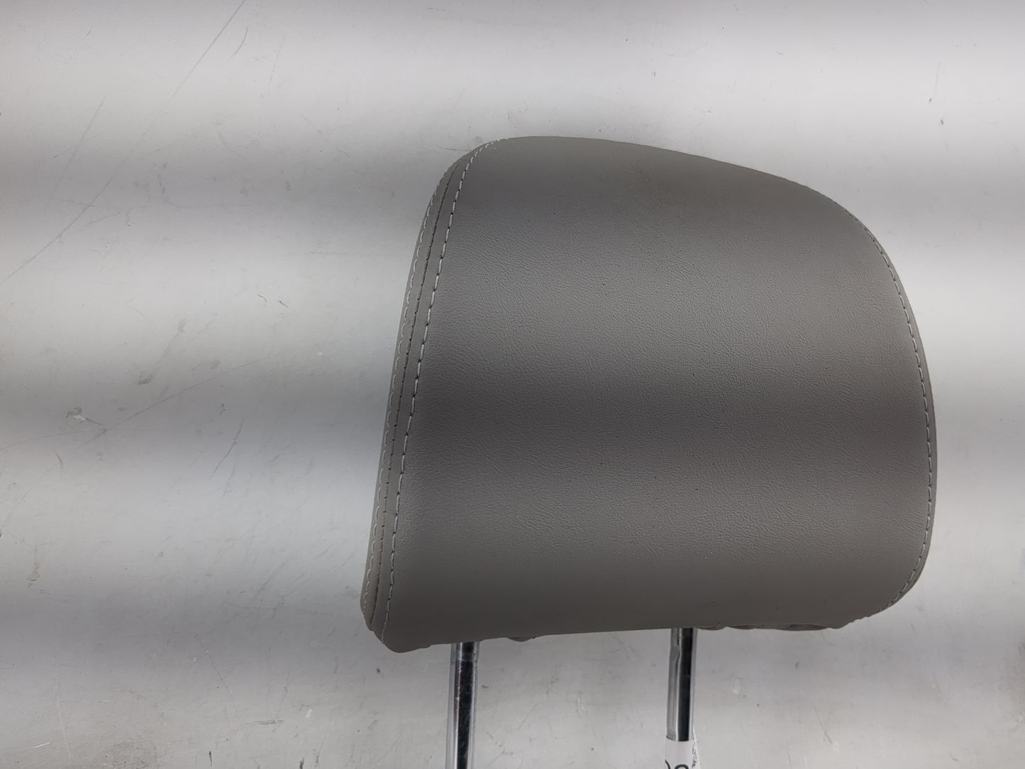 2015 Subaru Forester Headrest Head Rest Front Driver Seat Grey - Oemusedautoparts1.com