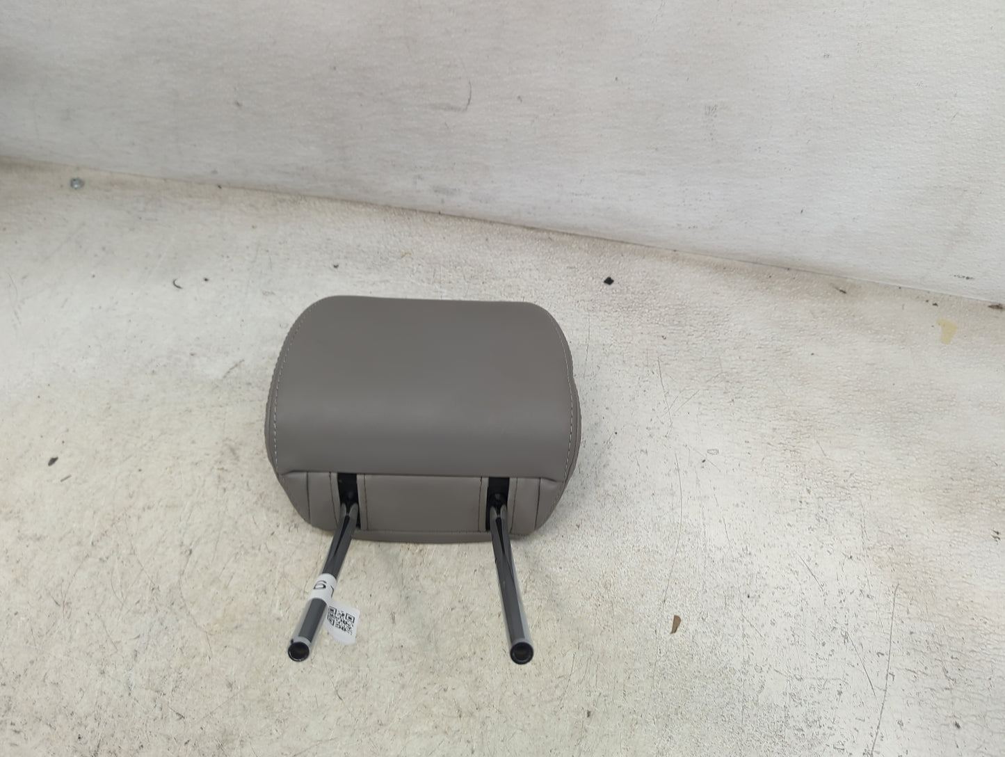 2015 Subaru Forester Headrest Head Rest Front Driver Seat Gray - Oemusedautoparts1.com