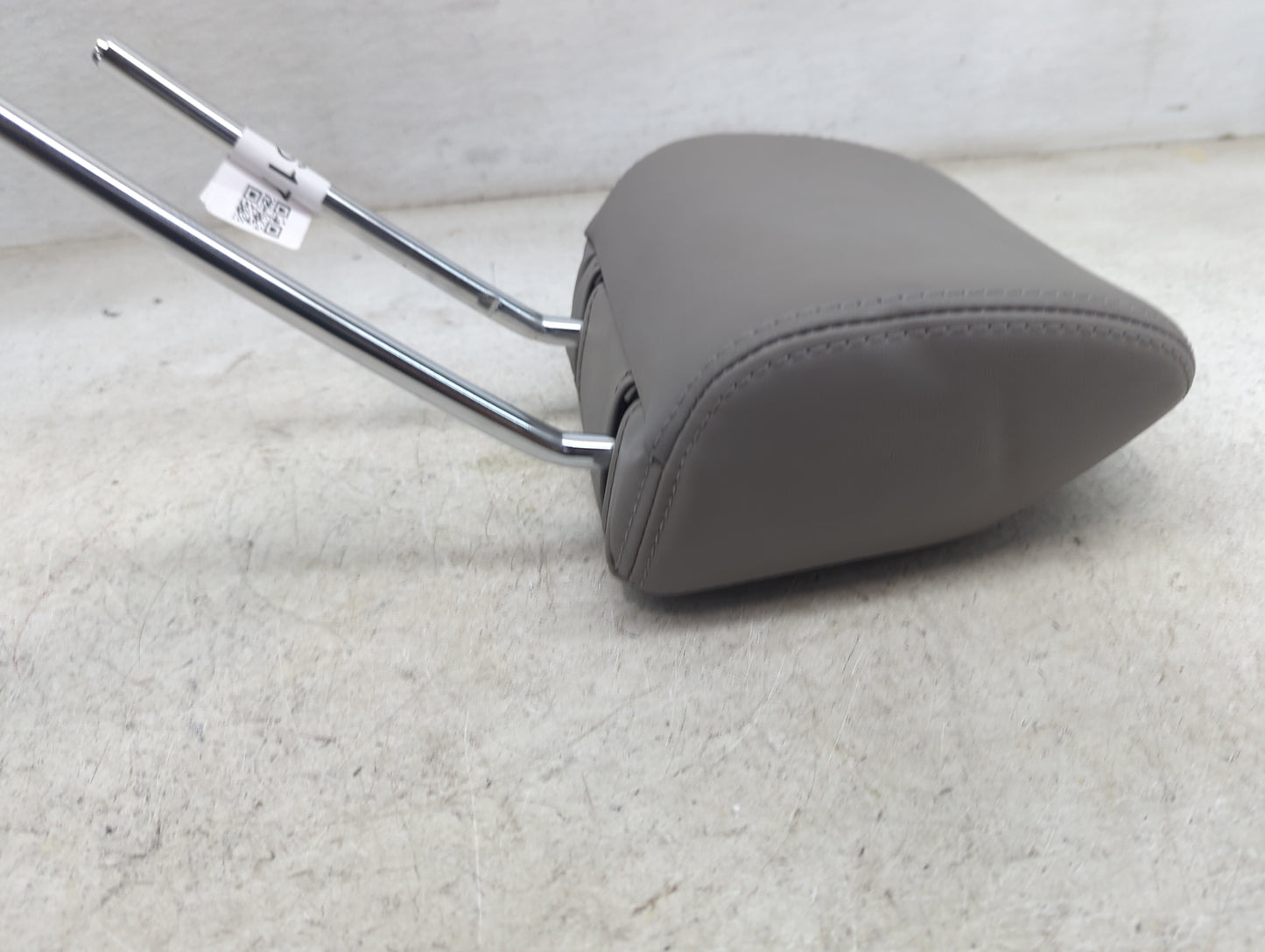 2015 Subaru Forester Headrest Head Rest Front Driver Seat Gray - Oemusedautoparts1.com