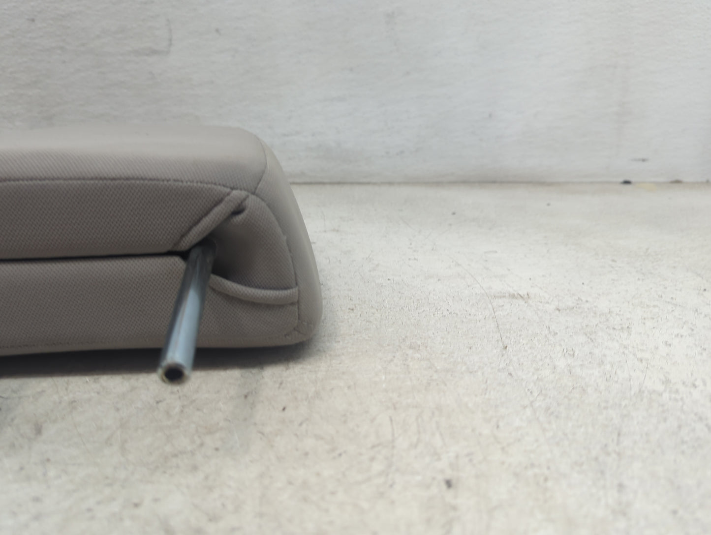2015 Subaru Forester Headrest Head Rest Front Passenger Seat Tan 1472639 - Oemusedautoparts1.com